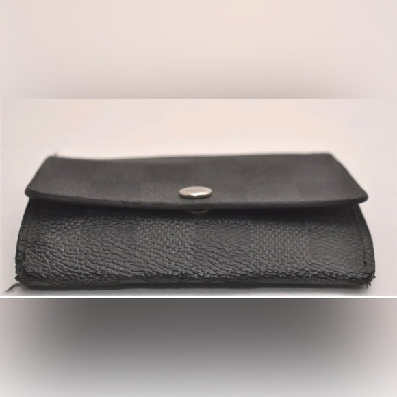 Authentic Louis Vuitton Damier Graphite Multicles 6 Key Case - Picture 5 of 10